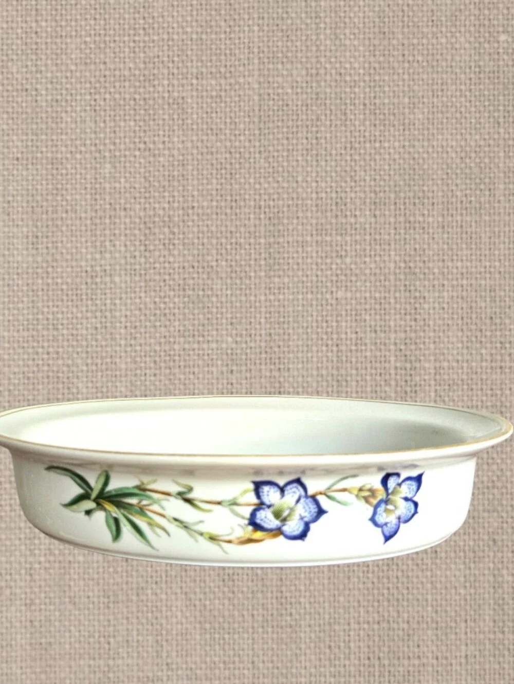 Vintage Spode Stafford Flowers 11.5